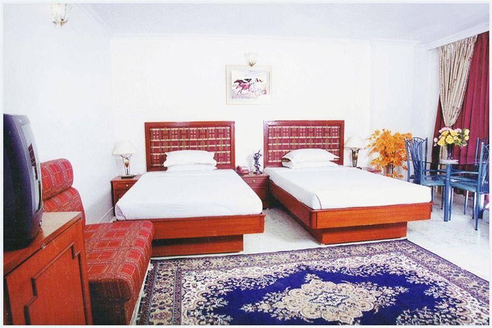 Hotel Pigeon International Bangalore Ngoại thất bức ảnh